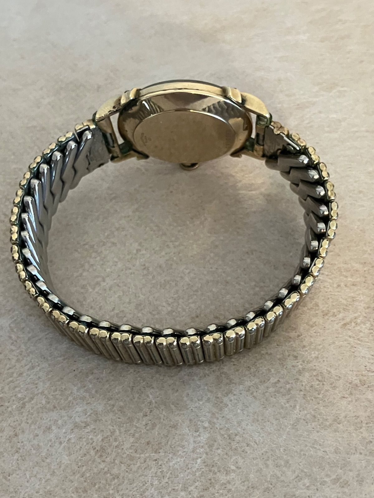 稼働 BULOVA