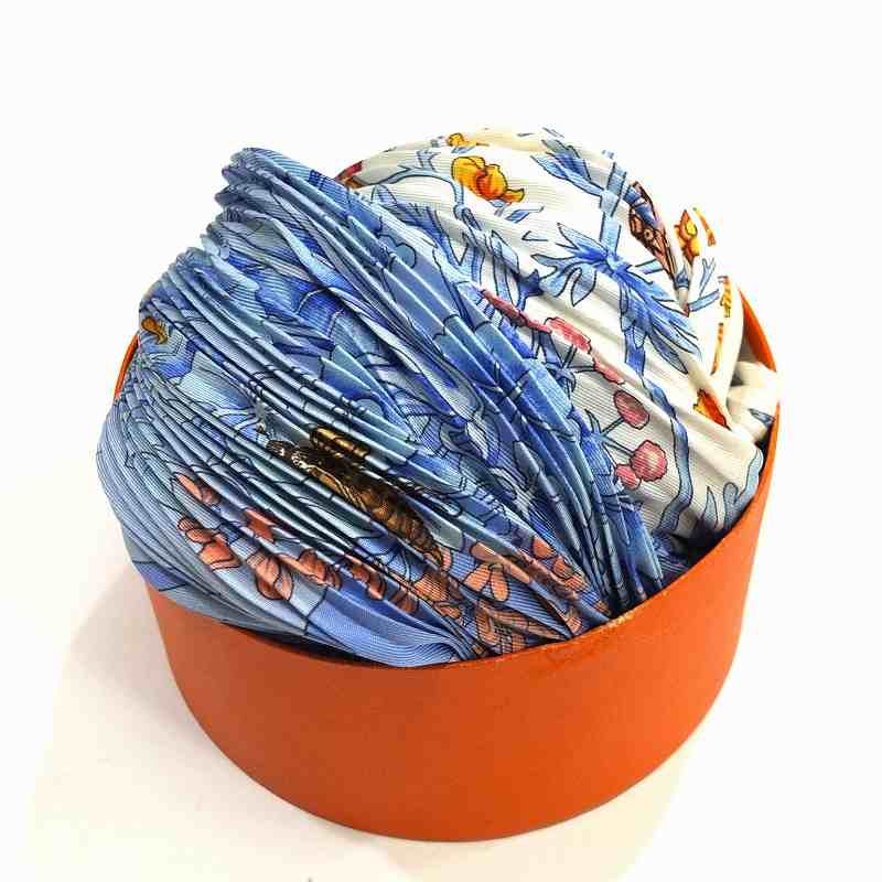エルメス HERMES カレ プリーツ スカーフ LA PRAIRIE シルク 草原 虫