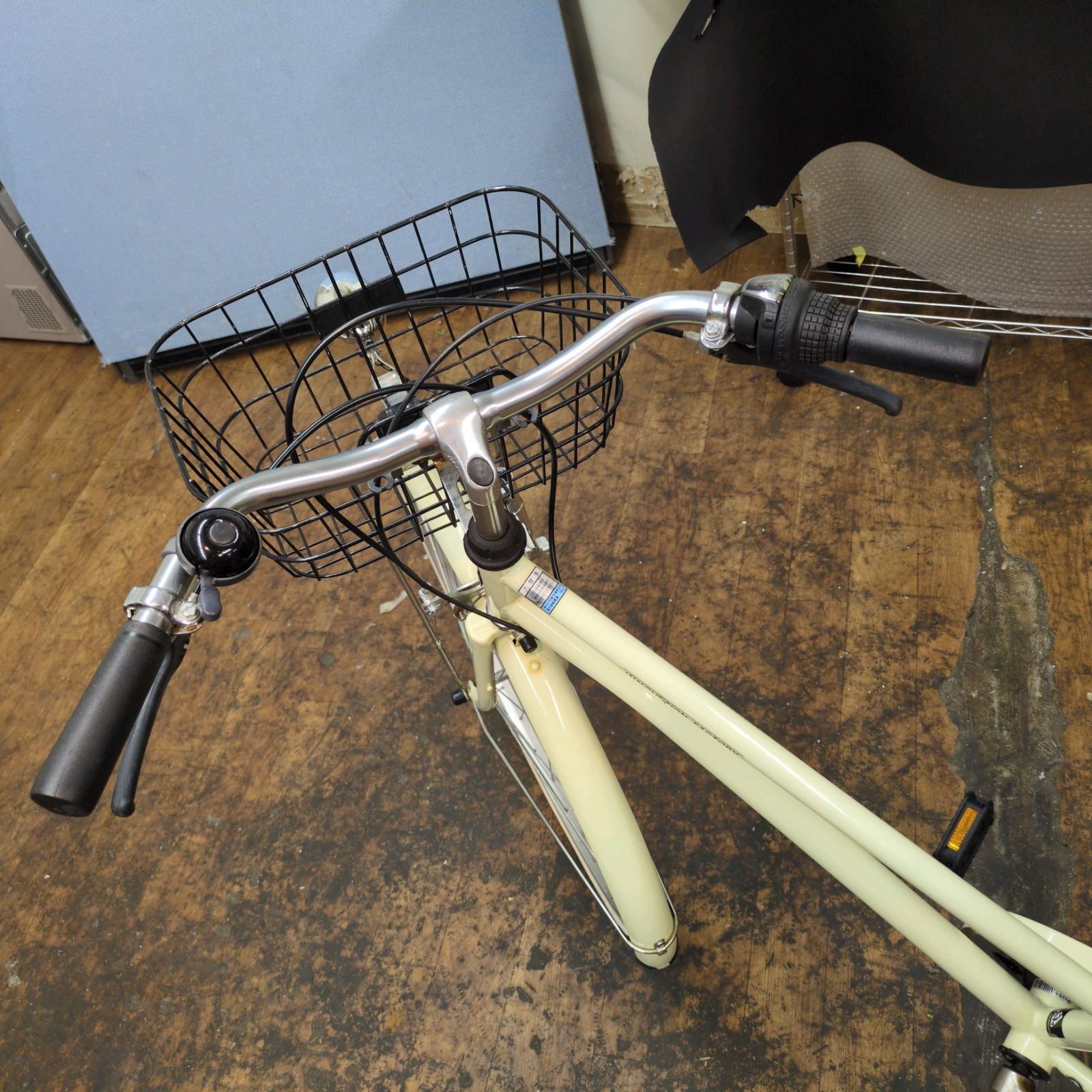 J330 ★多少サビキズ使用感有り★軽快自転車★INNOVATION FACTORY★LEDダイナモ★27インチ J330 ☆多少サビキズ使用感有り☆軽快自転車☆INNOVATION FACTORY☆LED