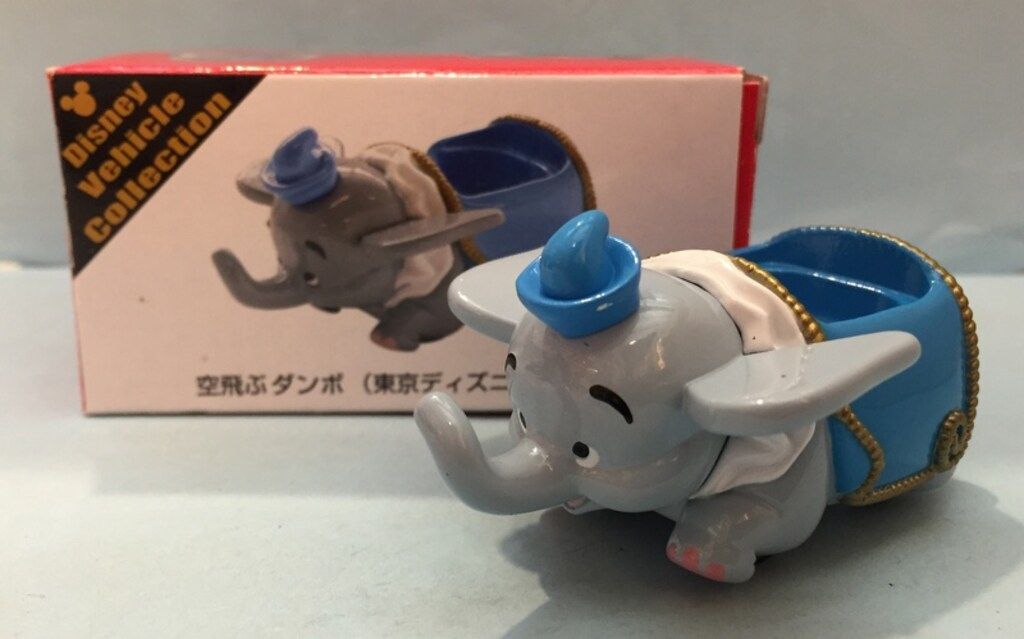 タカラトミー トミカDisney Vehicle Collection 中国製 空飛ぶ