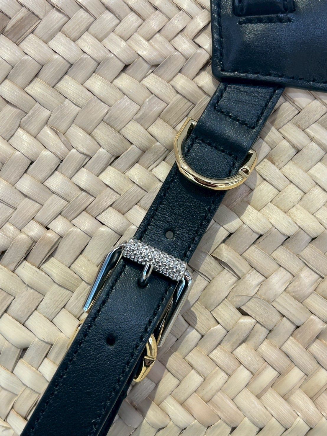 ジバンシィ GIVENCHY ヴォワイユー バスケット スモール ジバンシィ GIVENCHY ヴォワイユー バスケット スモール