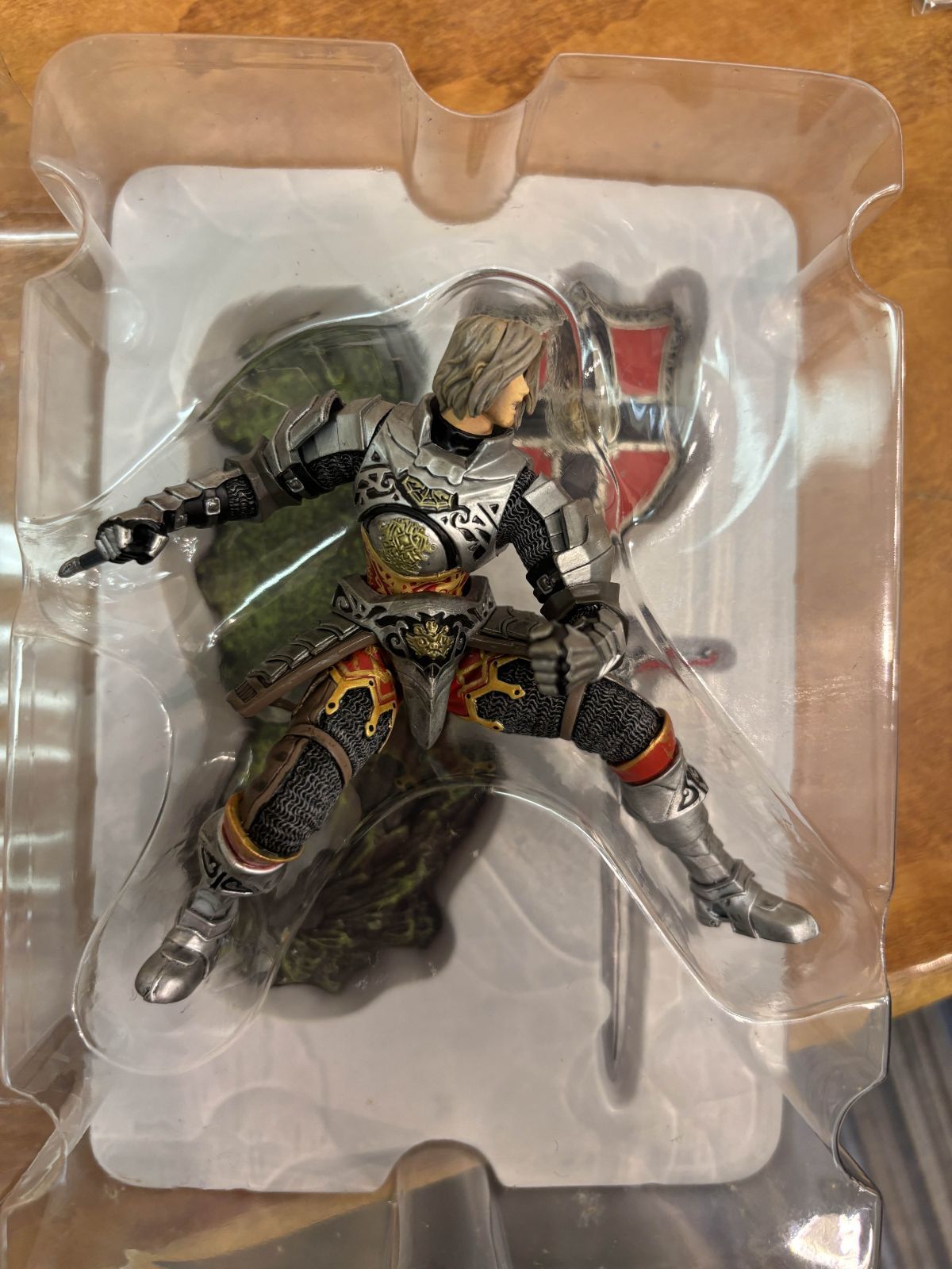 LINEGE リネージュⅡ ヒューマン ファイター 特製フィギュア LINEGE リネージュⅡ ヒューマン ファイター 特製フィギュア 中古