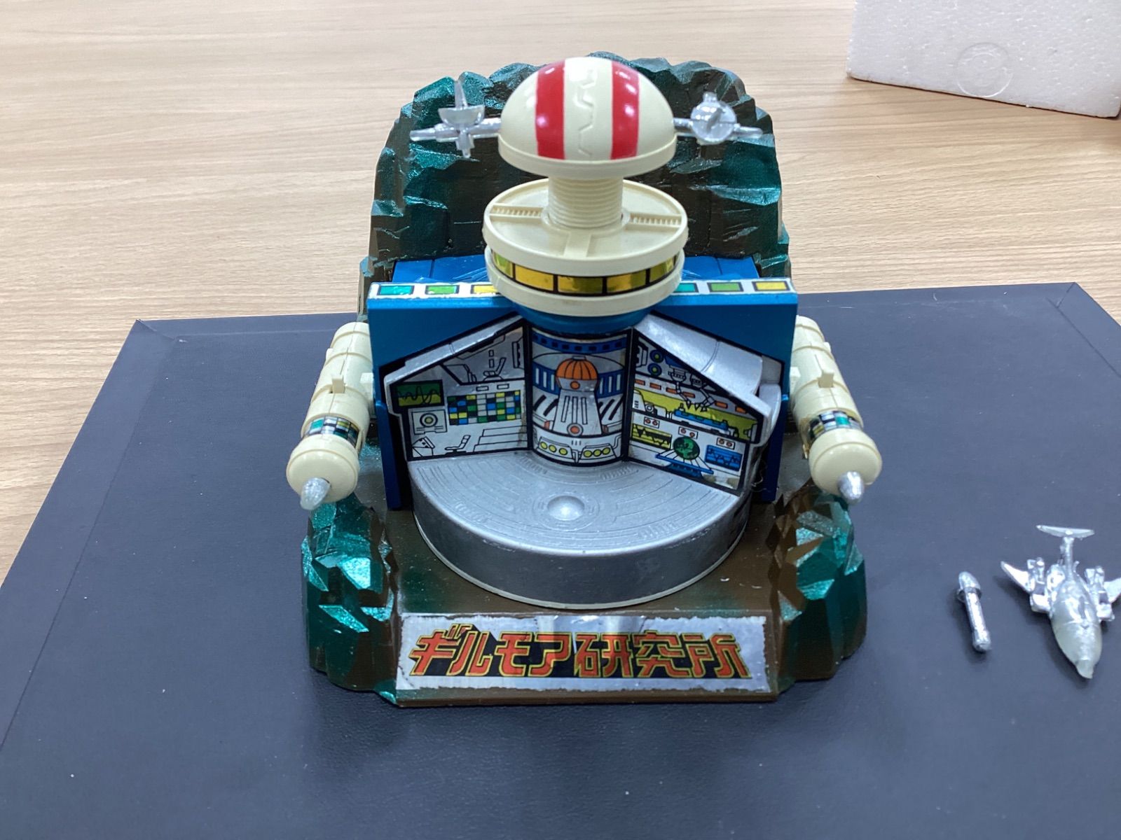 MA346 合金 ギルモア研究所 ブリキ玩具