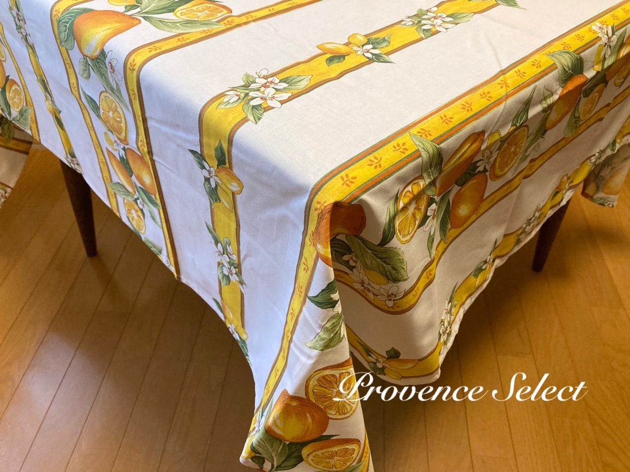 プロヴァンス柄テーブルクロス（ジョンヌ）撥水加工 6人掛け用  
