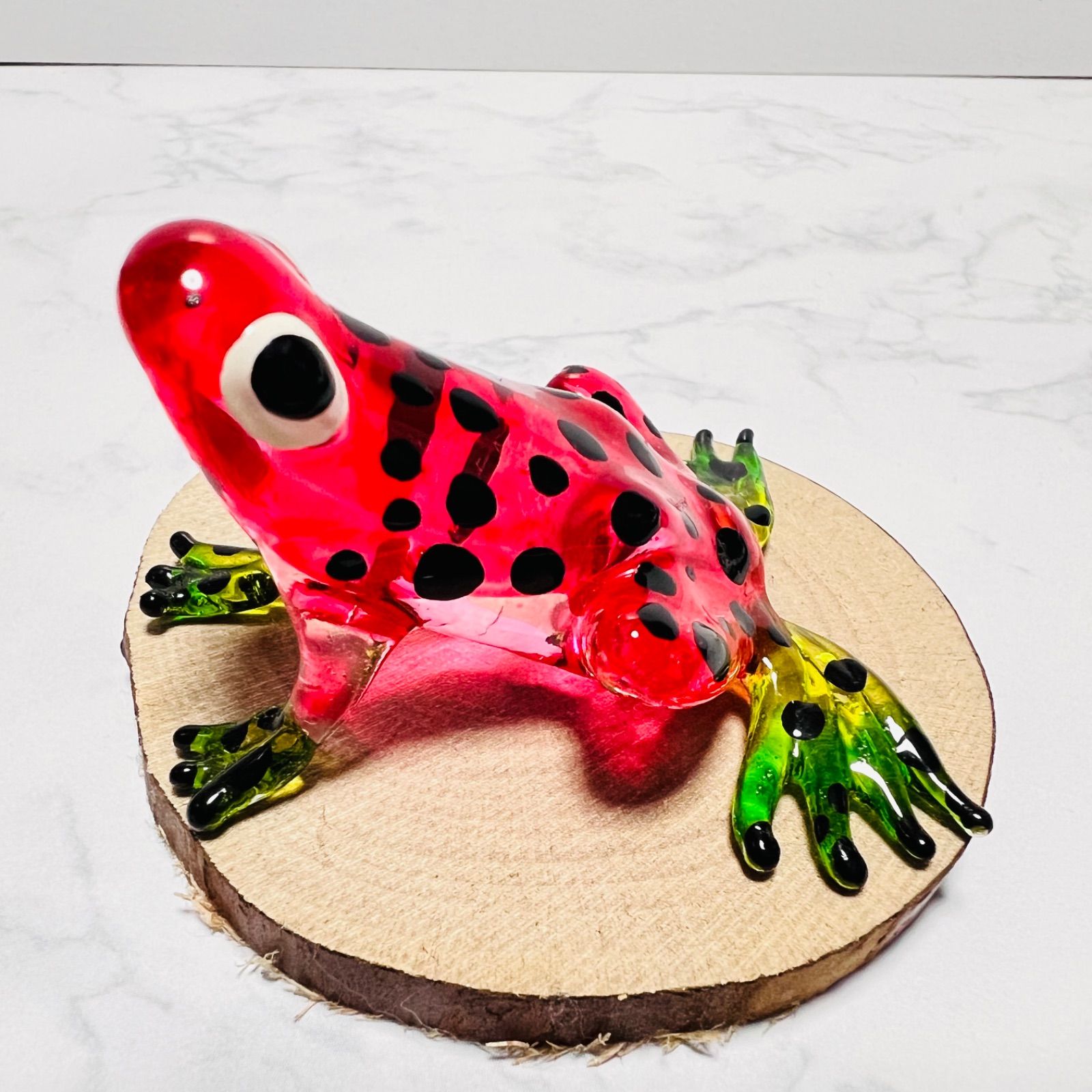 カエル　置物　ボヘミアンカットガラス Amazon.co.jp: カエル クリスタルオーナメント ゴールド 金