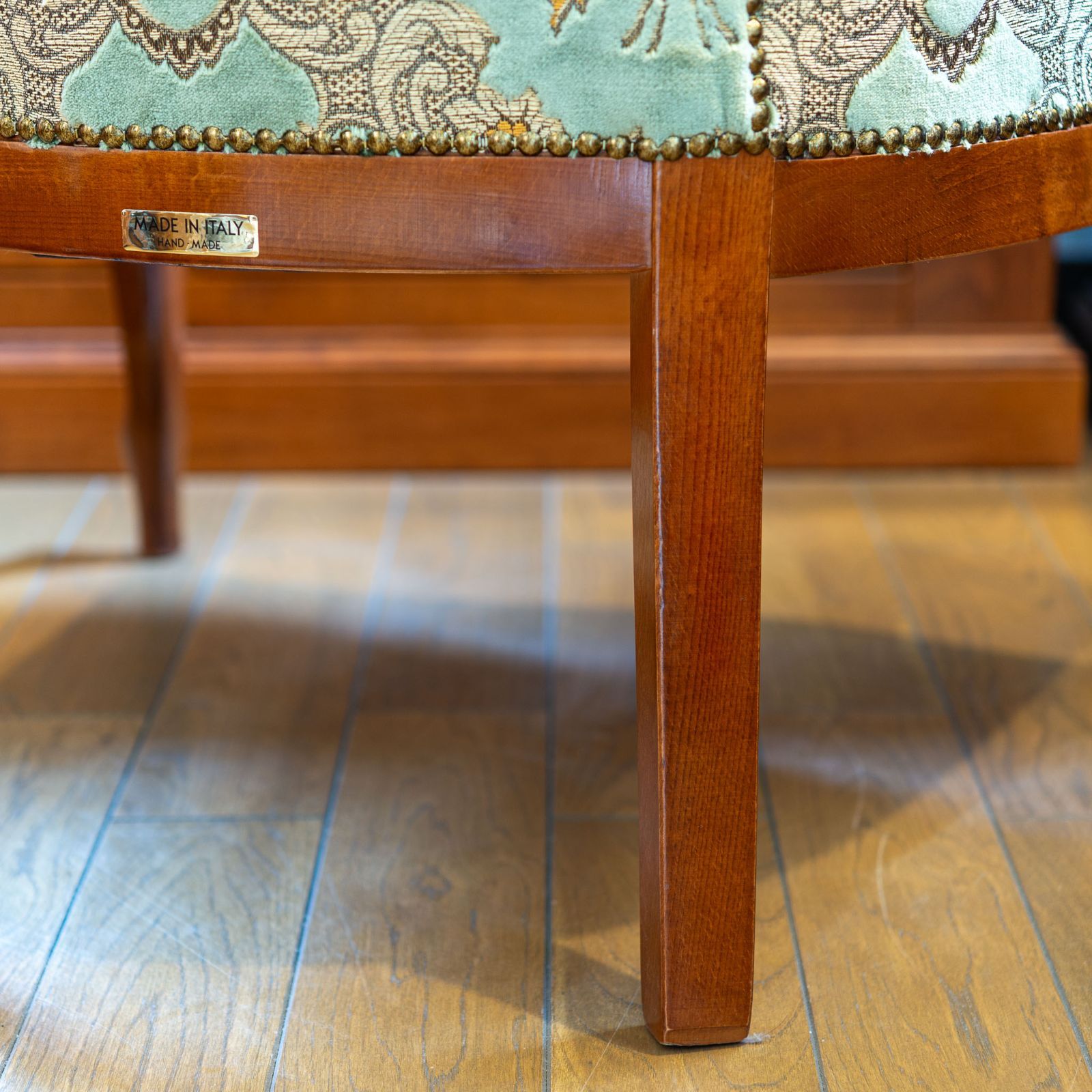 イタリア製 金華山 木製 ハイバック アームチェアー グリーン MARWIL-DEMENAGEMENTS_CH