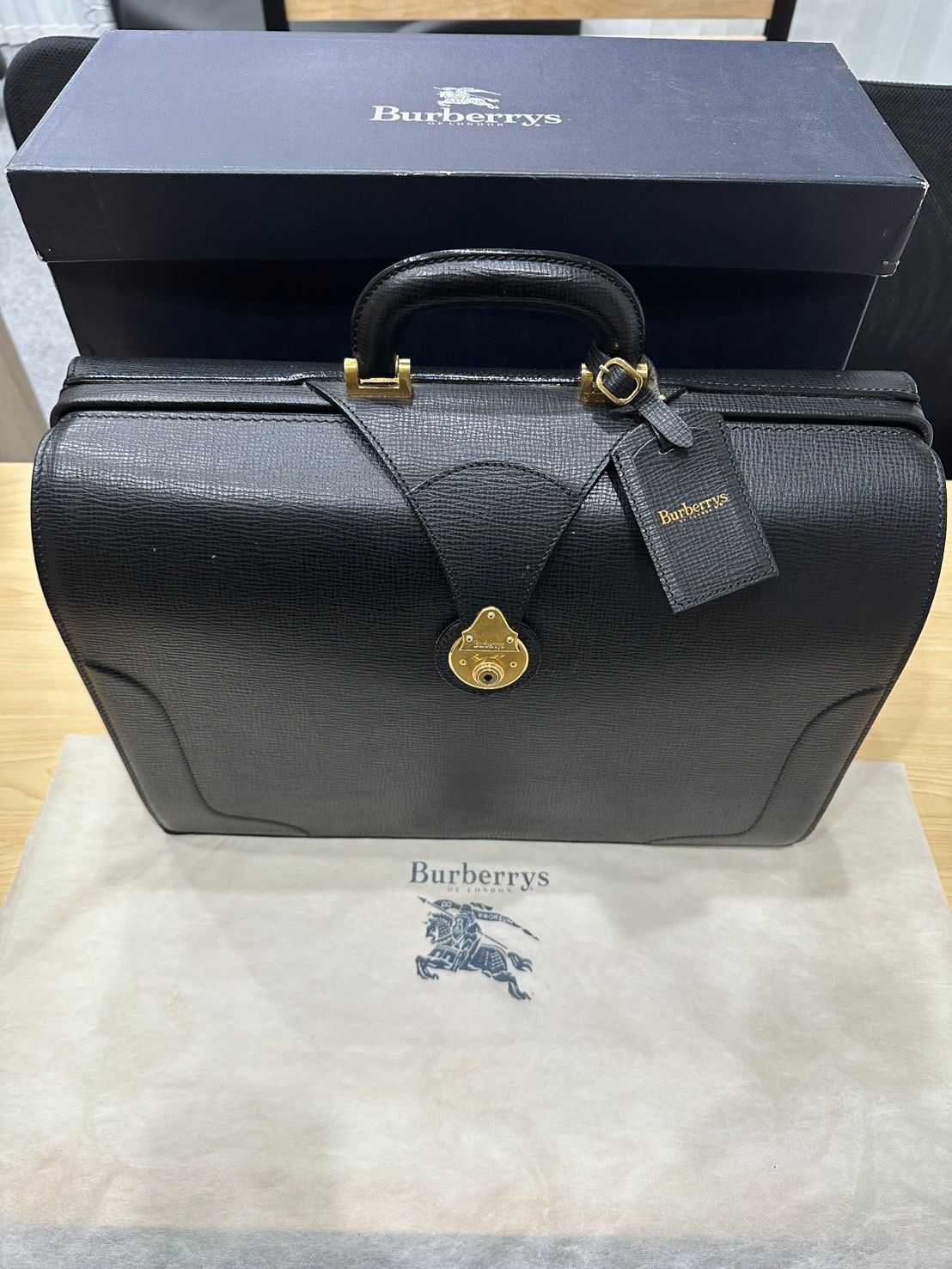 ヴィンテージ】BURBERRYS バーバリー レザー ダレスバッグ ビジネス