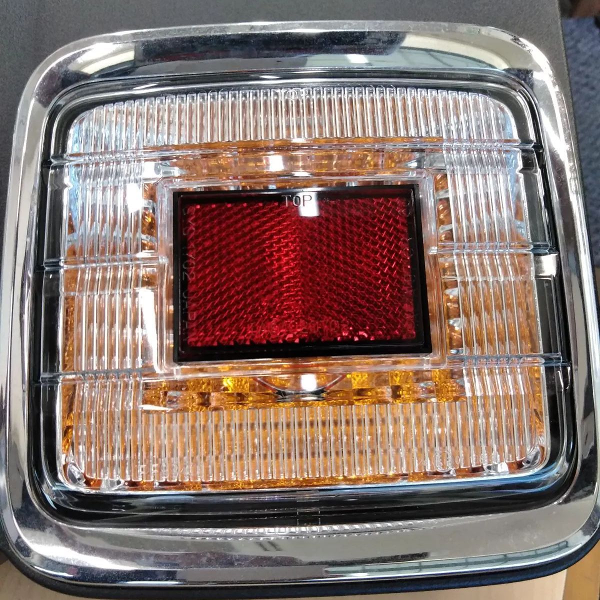 ICL LED3連テールランプ 右側のみ トラックテールランプ - メルカリ