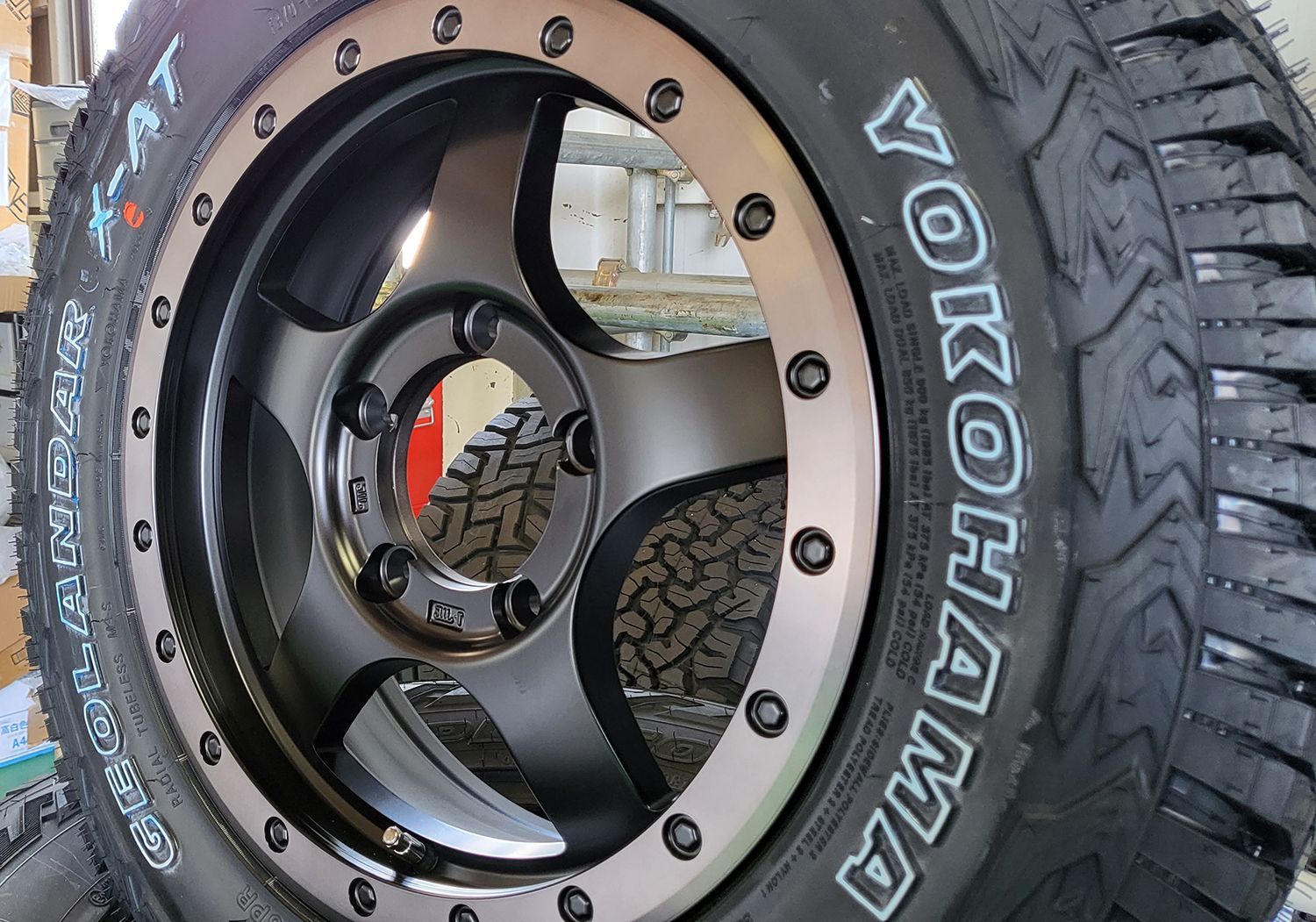 ジムニーJB64 JB23 JA12 JA11 当店オススメ! タイヤ4本セット 195R16
