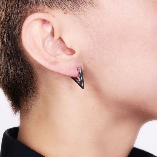  リンクス メンズ ピアス イヤリング Men s LYNX Stainless Steel Triangle Earrings イヤリング アクセサリー