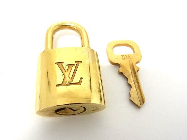 未使用品 ルイヴィトン LV シルバー カデナ パドロック 南京錠 450番 楽天市場】LOUIS VUITTON ルイ ヴィトン パドロック R10007-2