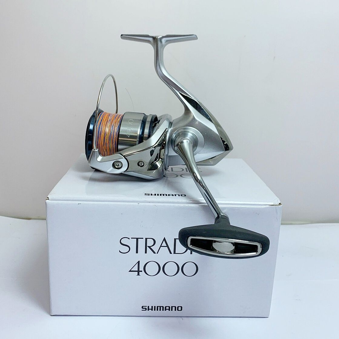 SHIMANO シマノ 19ストラディック 4000 スピニングリール 箱付 04022 