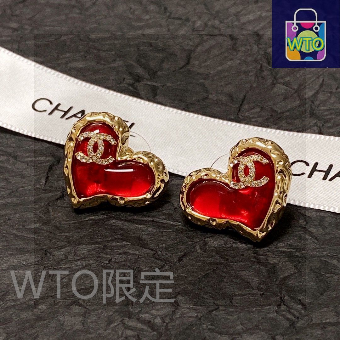 *ハートフルなギフトにも*【CHANEL】ハート イヤリング 今日特価】Chanel シャネル 浅金色ハート型イヤリング 最新潮流