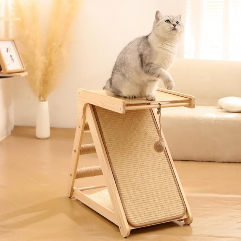 猫の爪とぎ 見張り台