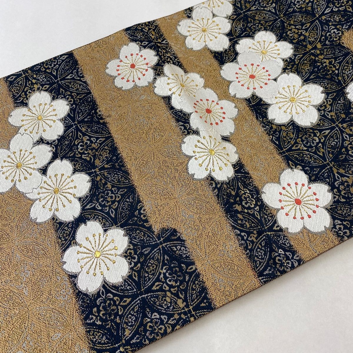 【競ナビ】 袋帯 美品 秀品 向かい鳥 花唐草 箔 金糸 青紫 六通 正絹 【中古】