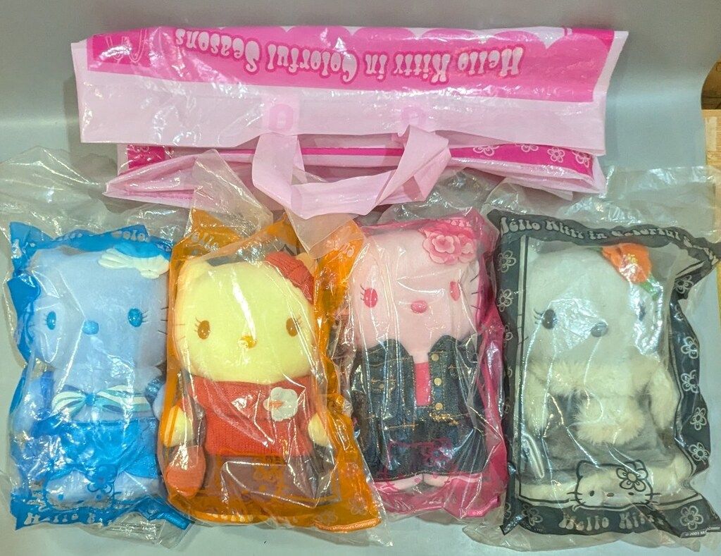 サンリオ ハローキティ×マクドナルド カラフルハローキティ ぬいぐるみ全4種セット 2001年