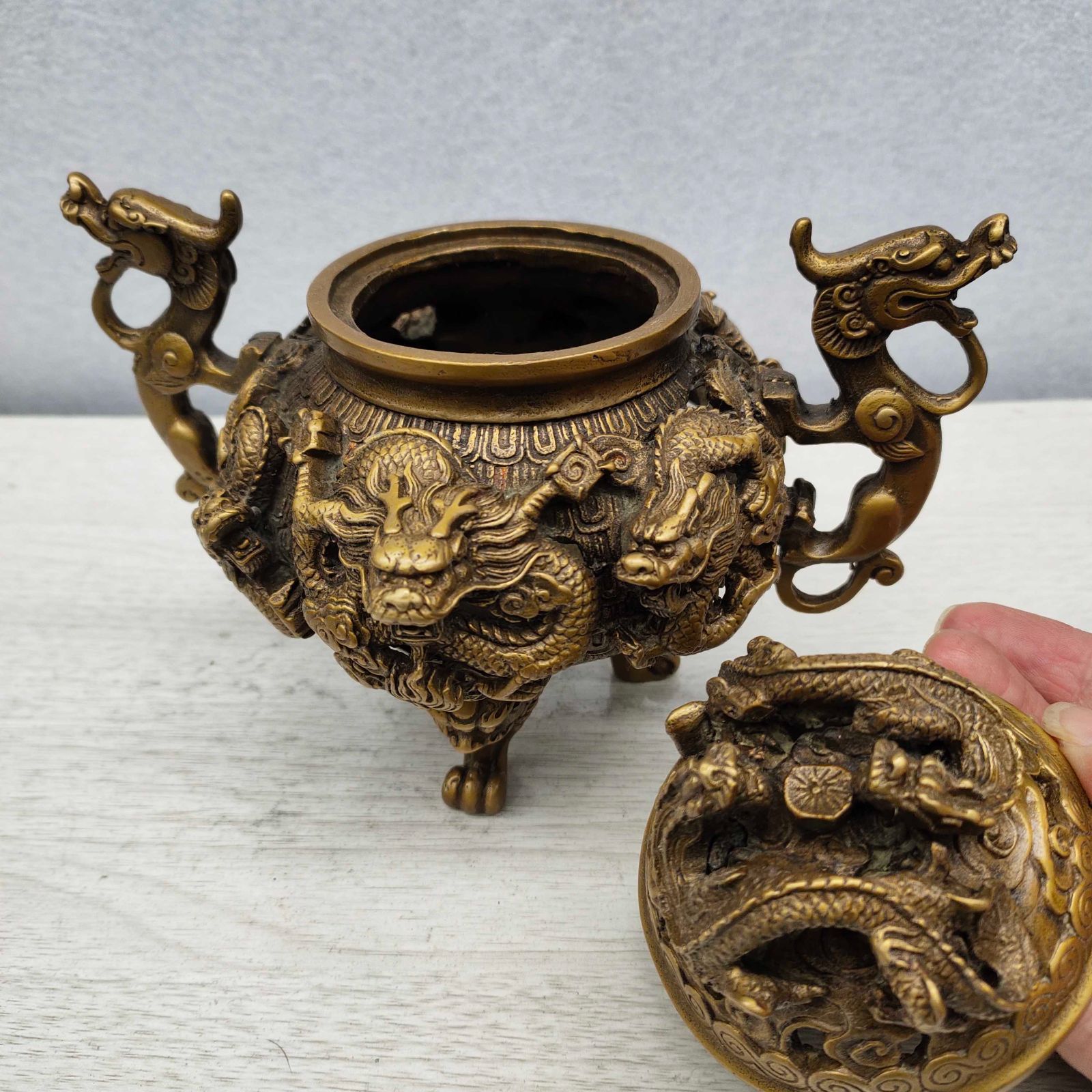 三足龍神香炉　大明宣徳　銅　開運　　香道具 三足龍神香炉 大明宣徳 銅 開運 香道具