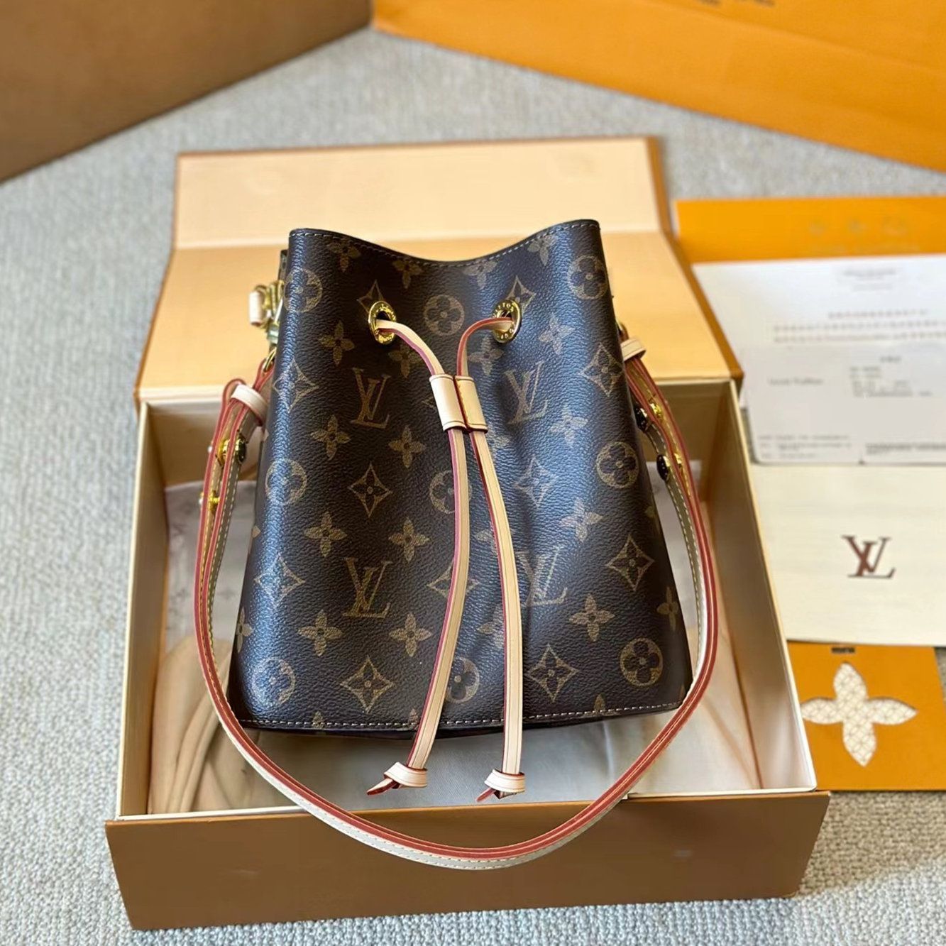激安LOUIS VUITTON ルイヴィトン ショルダーバッグhgsfd - メルカリ
