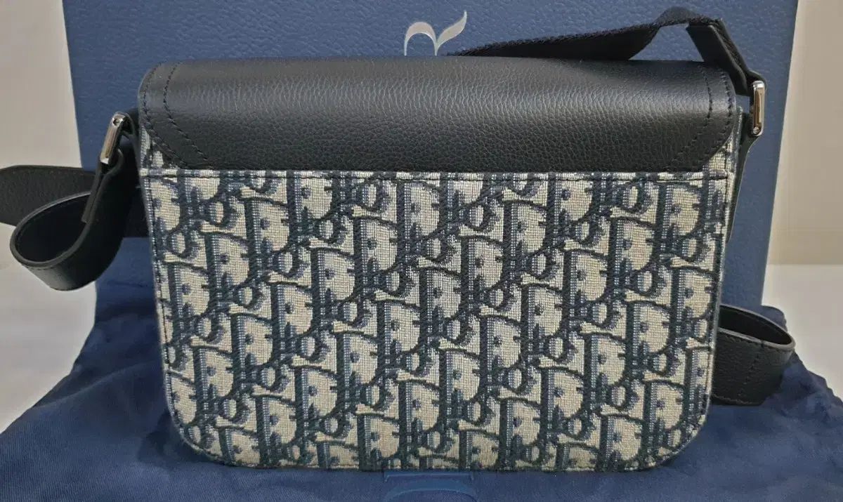 Dior ディオール サドルバッグ フラップ メッセンジャーバッグ