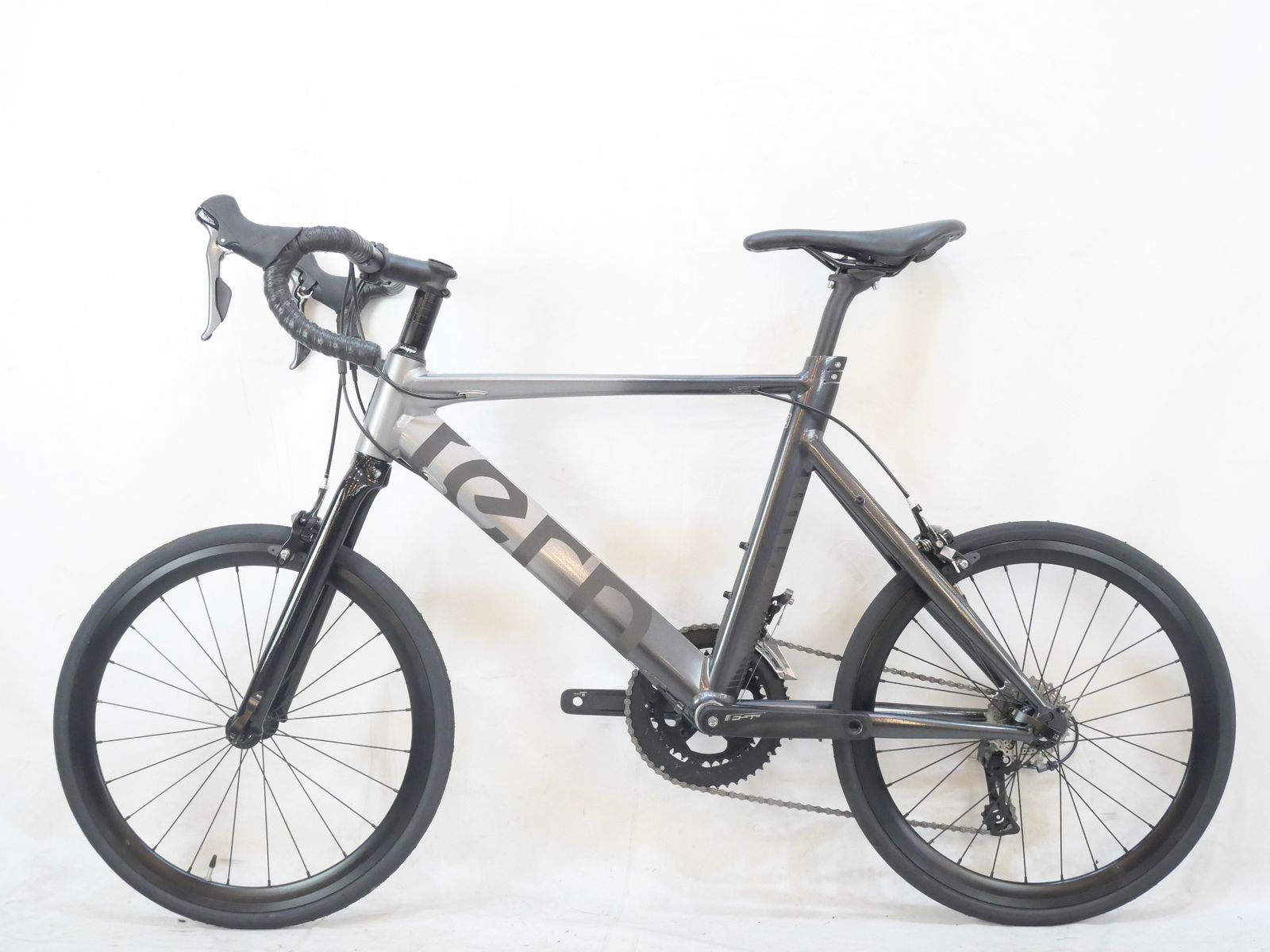 TERN ターン SURGE 2025年モデル 20インチ ミニベロ | バイチャリAKIBA店