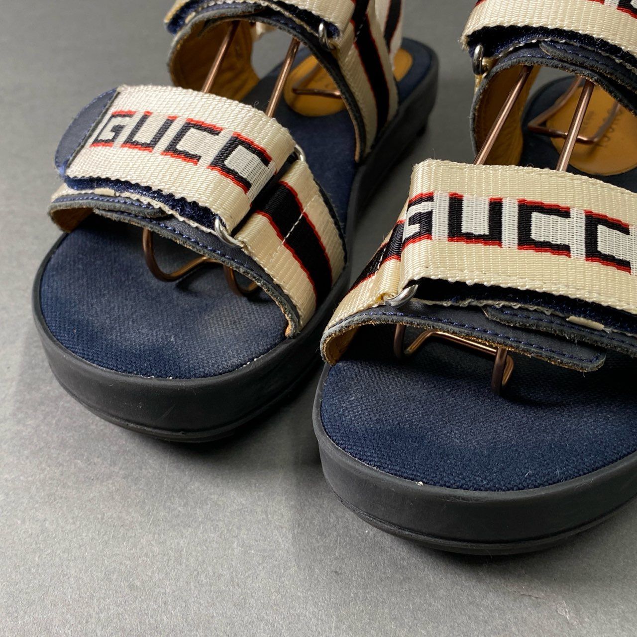 1e13 GUCCI グッチ ストライプ ストラップサンダル 34 ネイビー イタリア製 シューズ ベルクロ - メルカリ