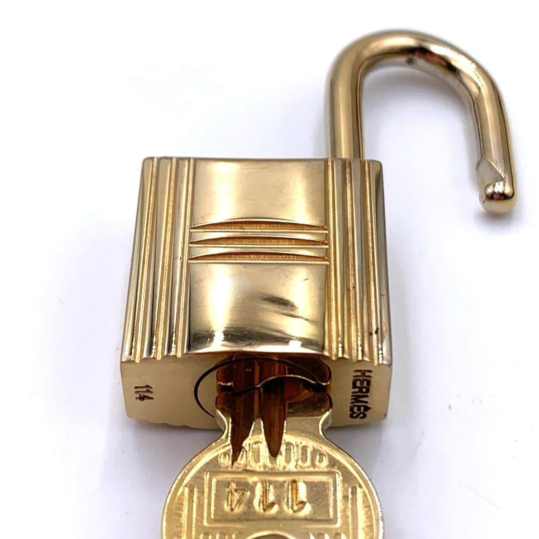 HERMES エルメス カデナ　24Kメッキ　No.114　114番　鍵付き HERMES エルメス カデナ 24Kメッキ No.114 114番 鍵付き - メルカリ