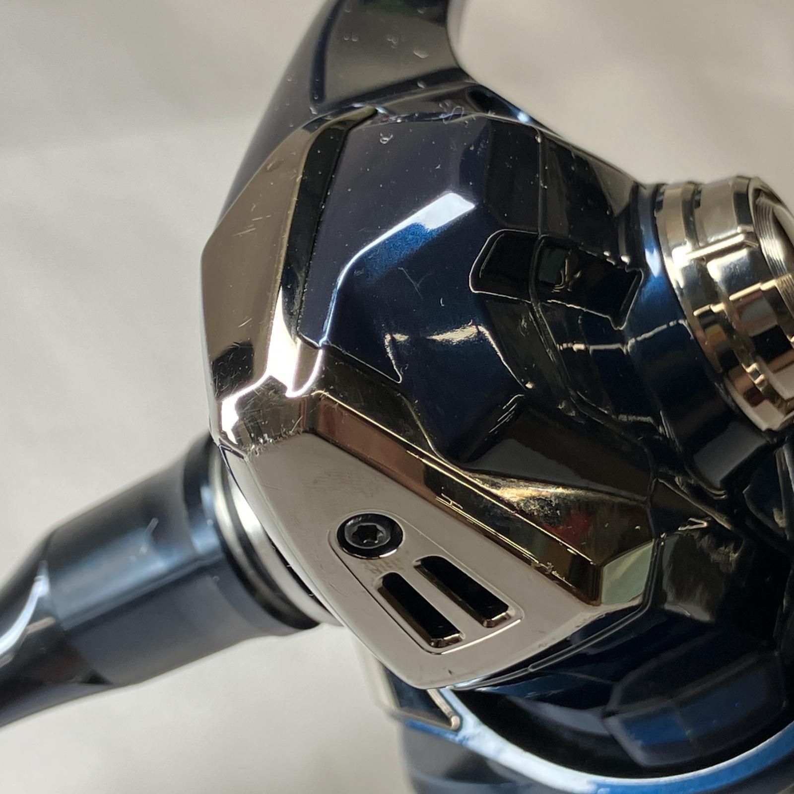 SHIMANO - SHIMANO シマノ 04293 釣り用品 リール スピニングリール 21ツインパワーXD 4000XG キズ有 程度B SHIMANO シマノ 21ツインパワーXD 4000XG 04293 - 中古