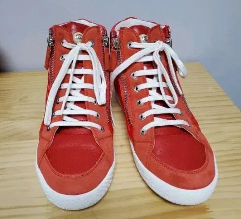 シャネル パール ハイトップスニーカー