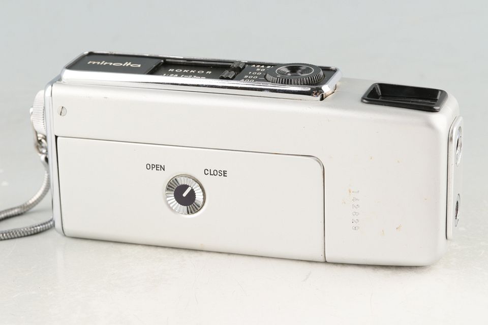 minolta-16