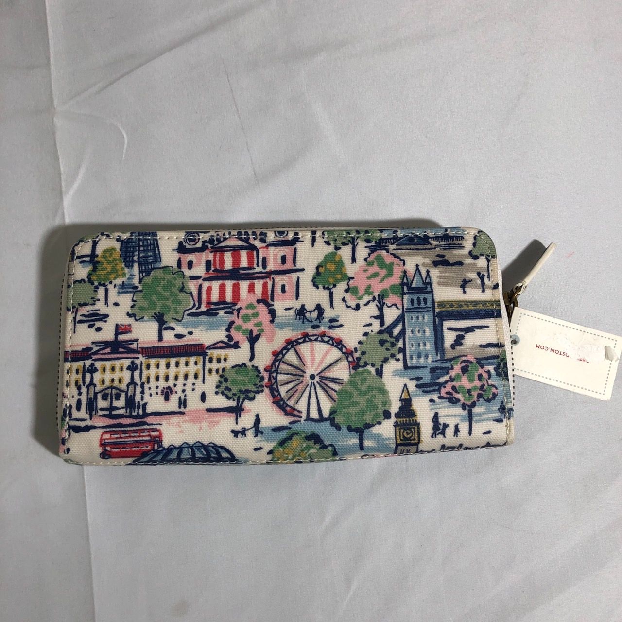 タグ付き】 CathKidston キャスキッドソン 長財布 ラウンドファスナー