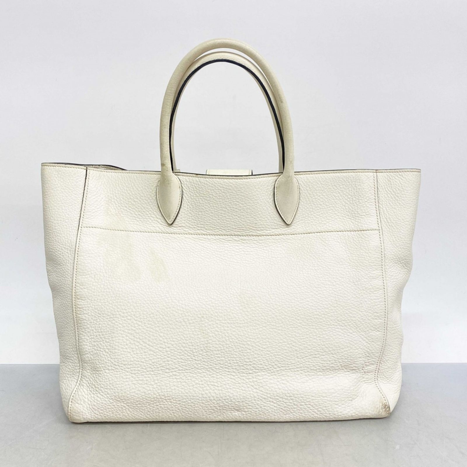 ハンドバッグ レザー