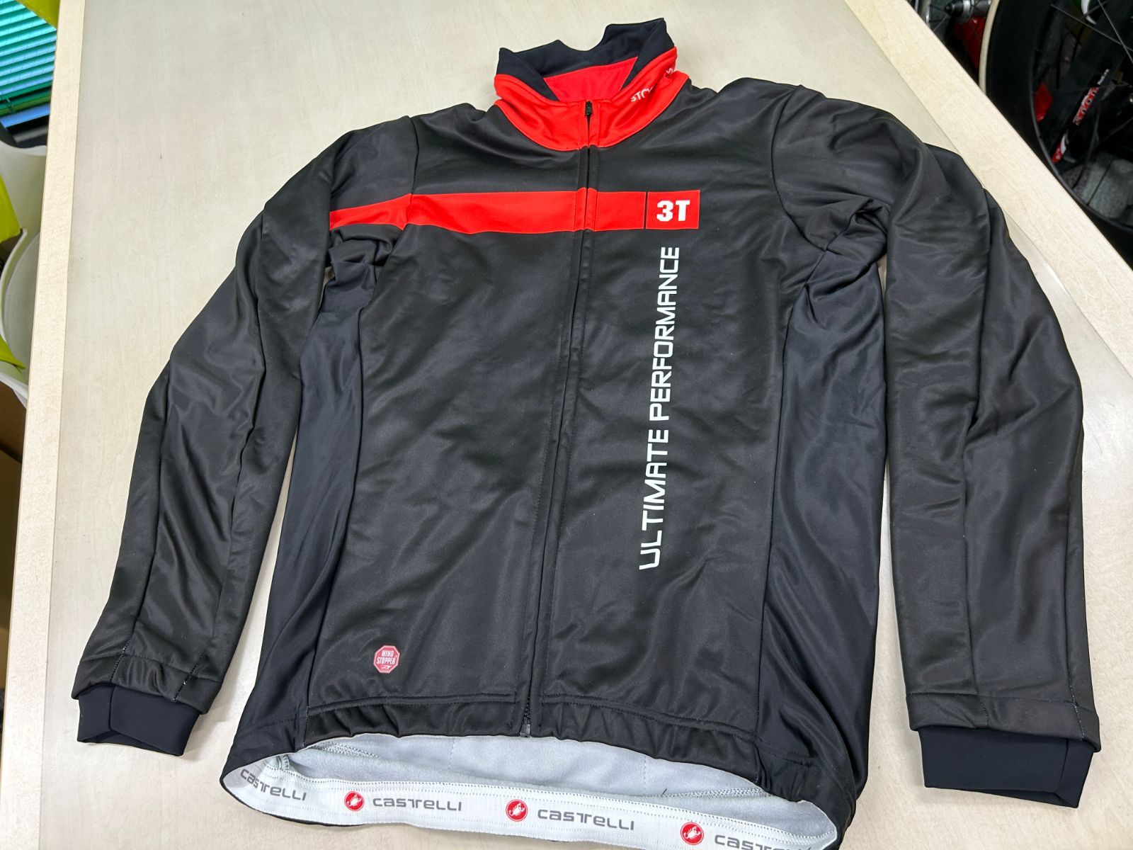 イチ推し!! ほぼ未使用!! CASTELLI × 3T TEAM WS JACKET size:L