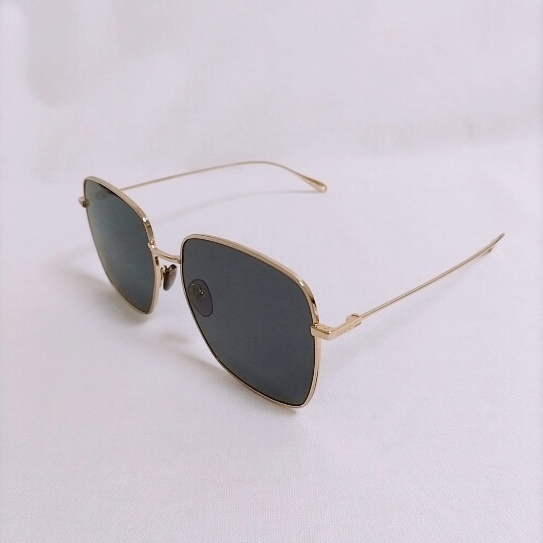 【送料,関税込】GUCCI サングラス GG1031S チャーム付き GUCCI Includes Chain Sunglasses サングラス GG1031S 8071000140111