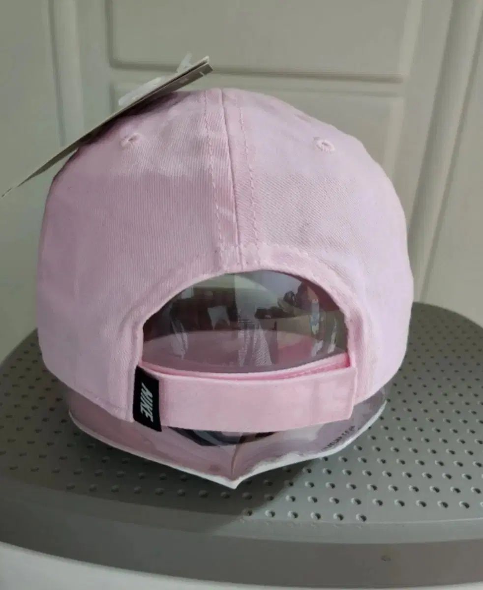 新品 NIKE(ナイキ) ピンク ベースボールキャップ free 4 ／ 7 3 つ以上