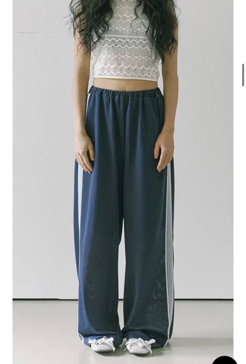 ホクス フォカス トラックパンツ-ネイビー