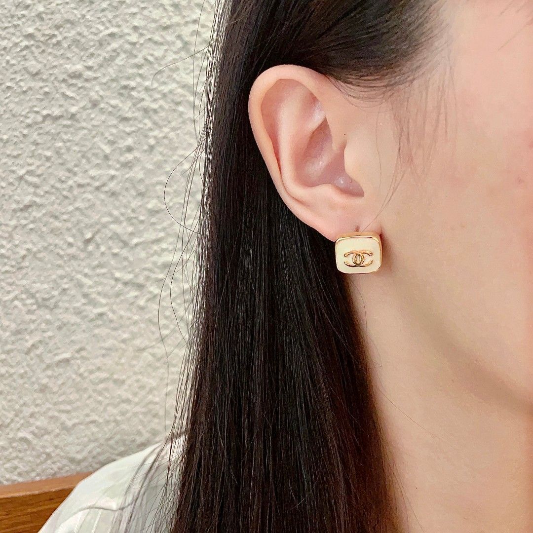 今日特価】CHANEL ヴィンテージ ピアス クラシックエレガンス-MM