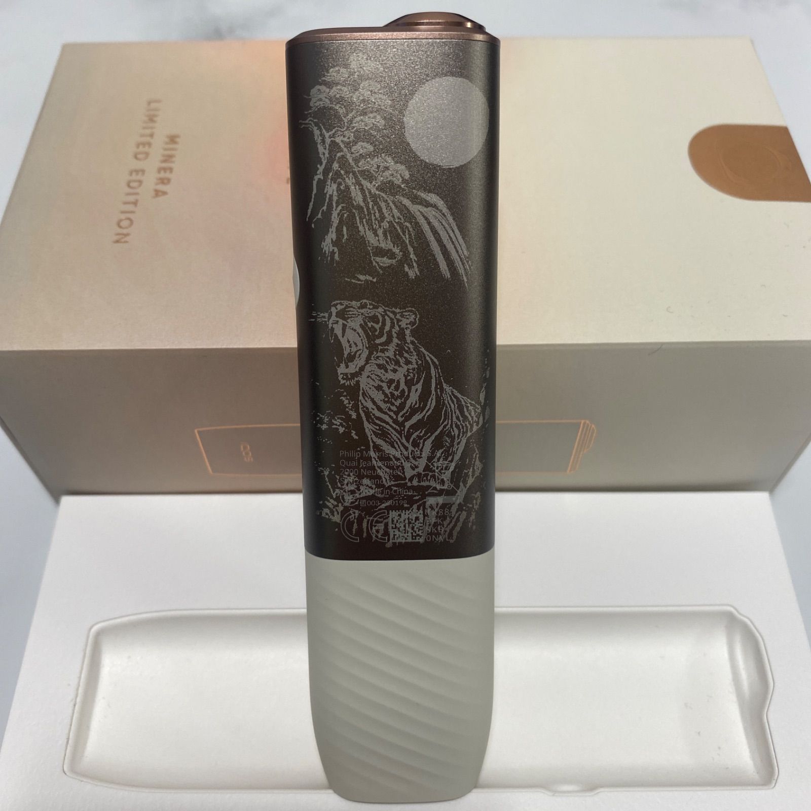 虎 和柄 水墨画 デザイン iQOS ILUMA i ONE アイコス イルマ i ワン 