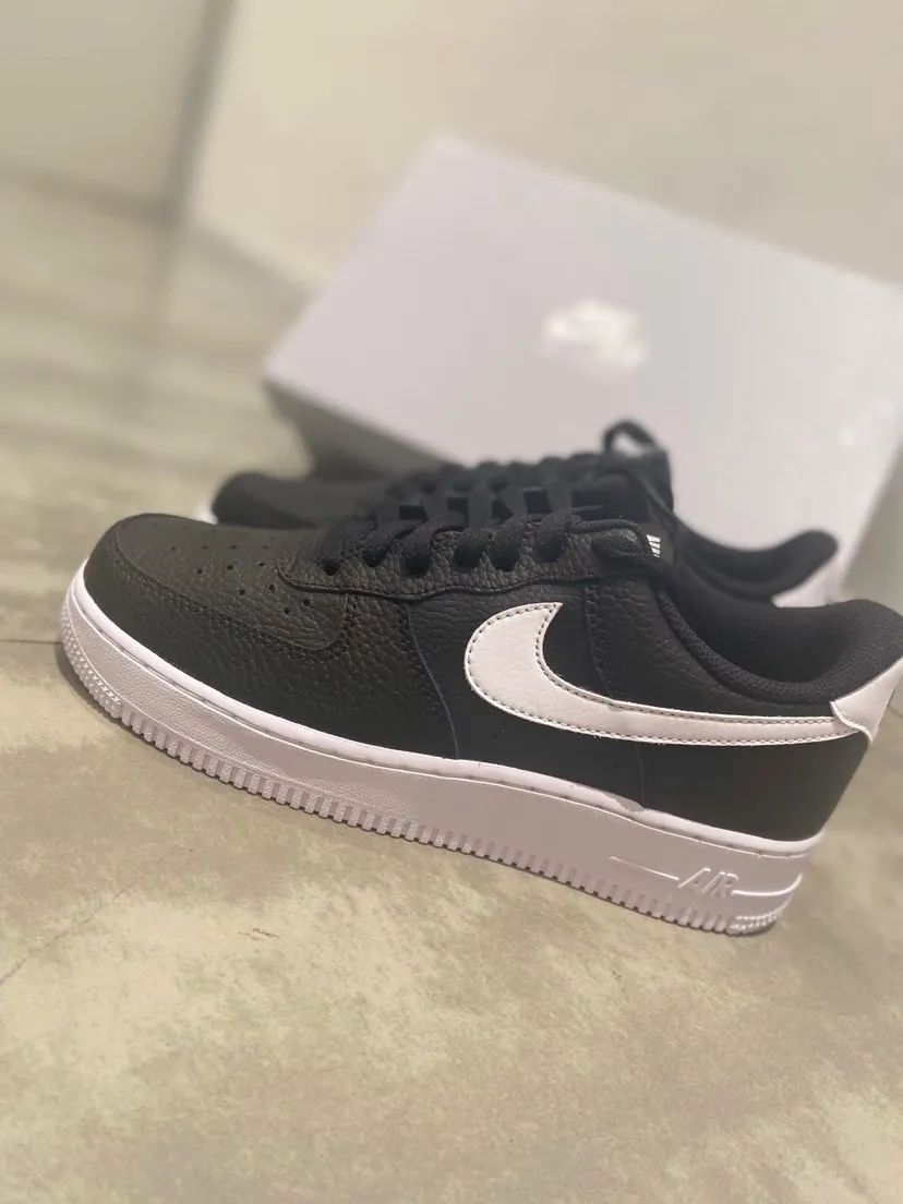 新品 NIKE AIR FORCE 1 Low White Black