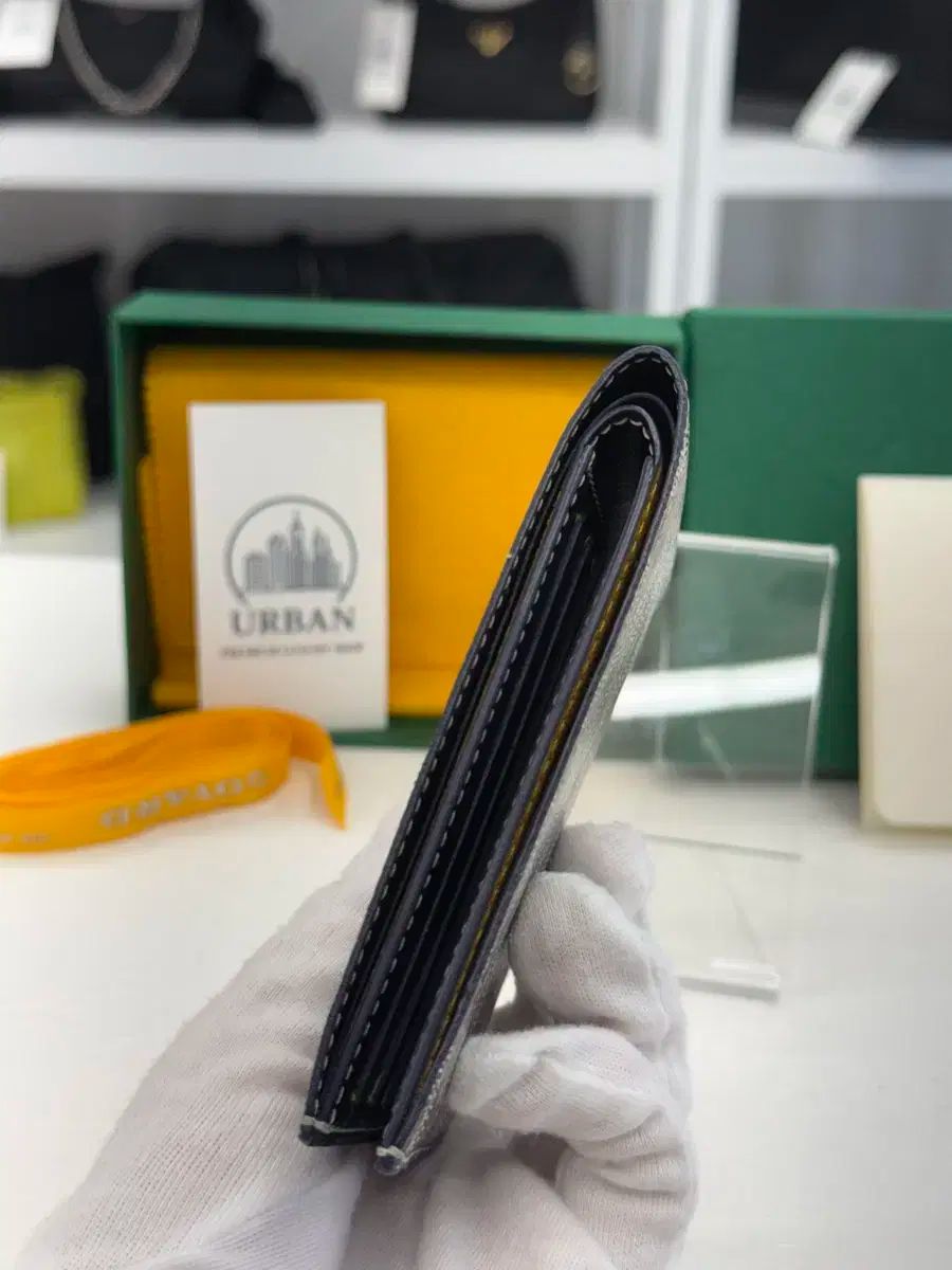 Goyard(ゴヤール) ゴヤール ヴィクトワール 二つ折り財布 GOYARD 2