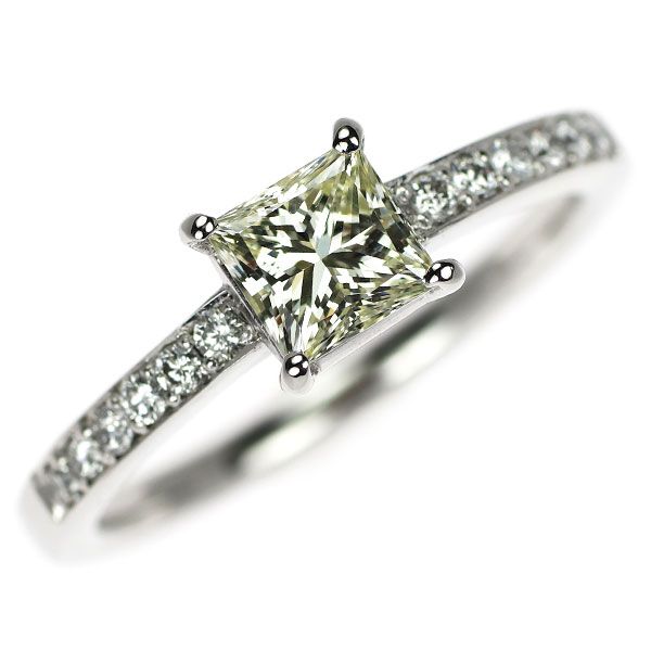 Pt900ツイストデザインリング 0.530カラットダイヤモンド Pt900ツイストデザインリング 0.530カラットダイヤモンド