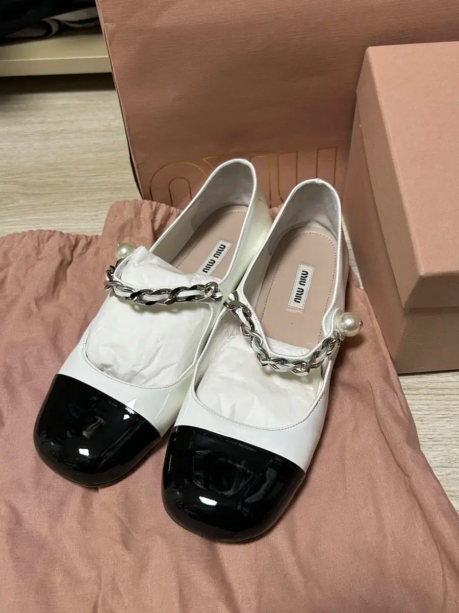 MIU MIU ミュウミュウ ペンダント バレリーナ フラット シューズ 38
