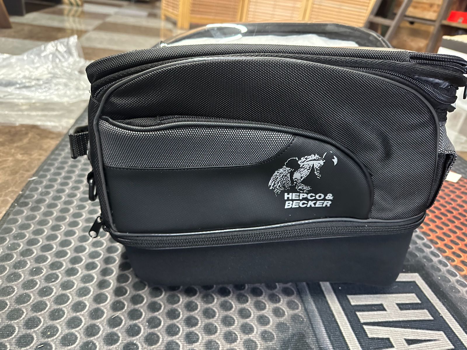 HEPCO&BECKER ヘプコ&ベッカー タンクバッグ Street Tourer XL | 640801 00 01