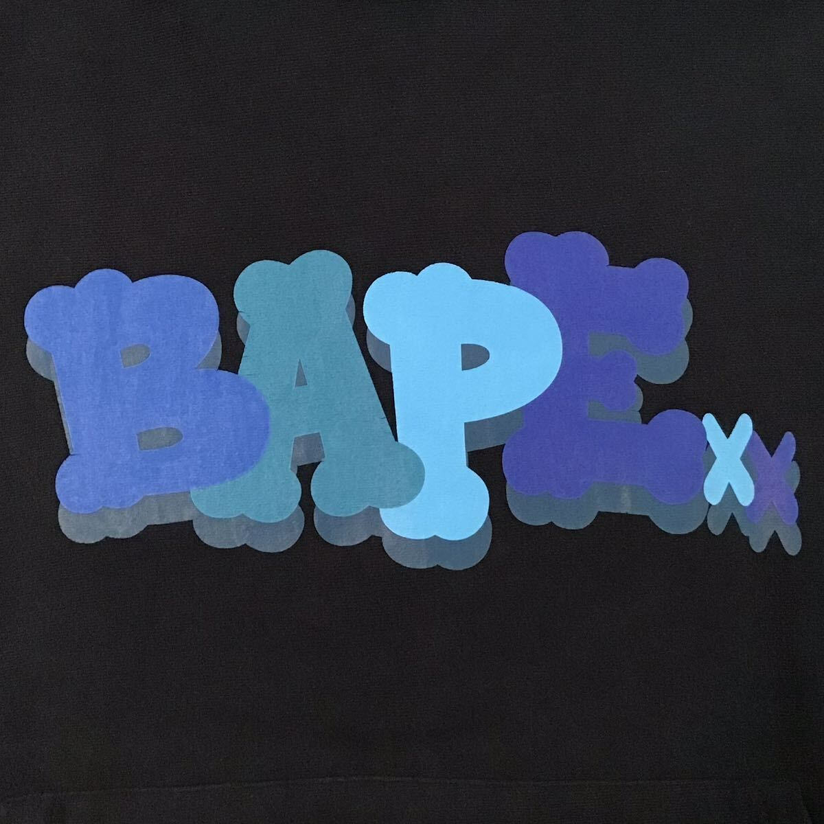 BAPE x KAWS コラボパーカー ダークブルー ☆激レア☆ KAWS × BAPE プルオーバー パーカー Mサイズ NAVY a