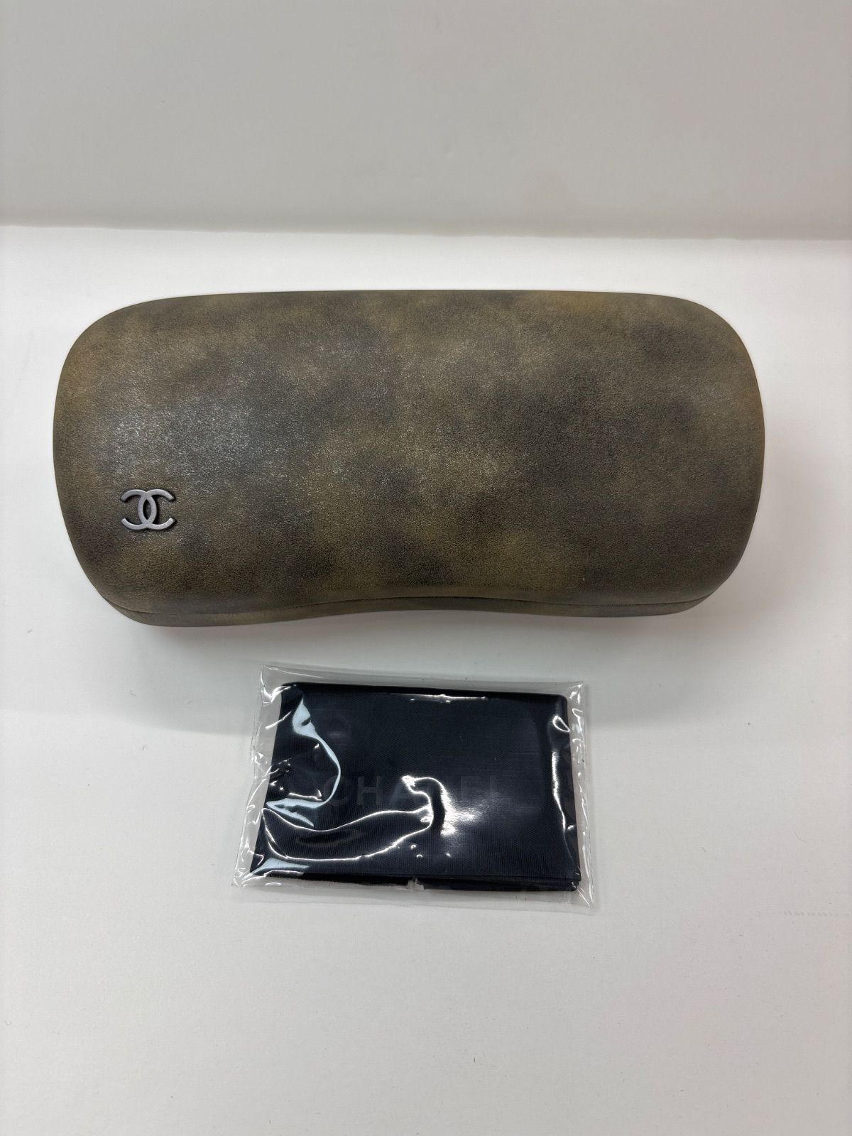 CHANEL シャネルメガネサングラスケースとメガネ拭き - メルカリ