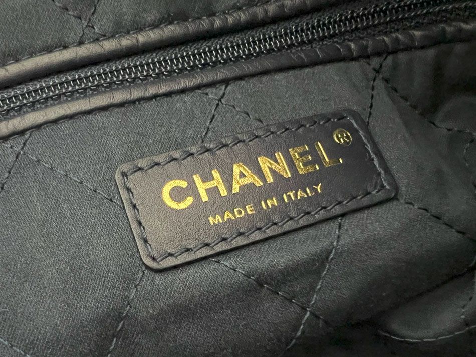 CHANEL シャネル シャネル22 マトラッセ スモール ショルダーバッグ  