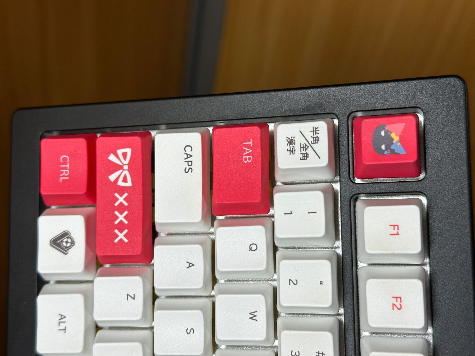 新品未開封 ぶいすぽっ！ゲーミングキーボード 猫汰つな Edition 未開封