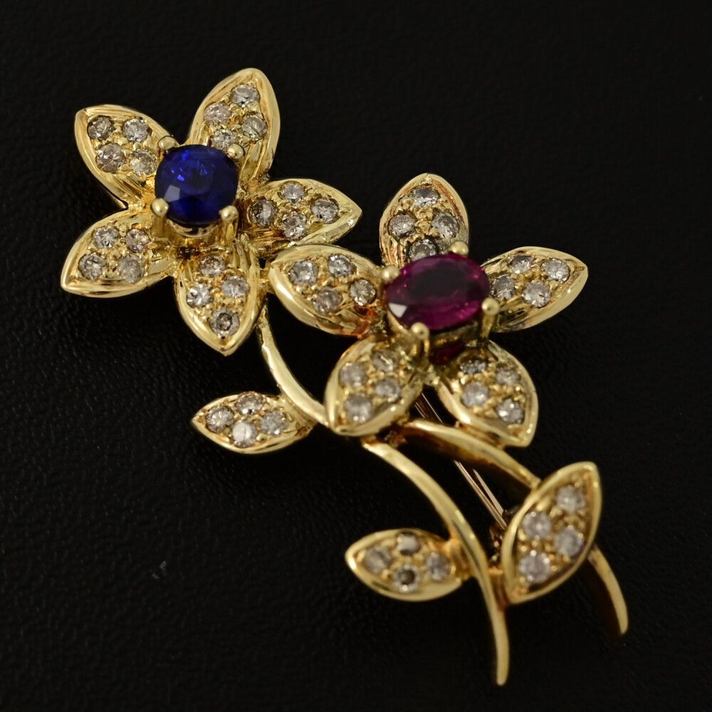 0.7ct|フラワーモチーフ･サファイア ルビー