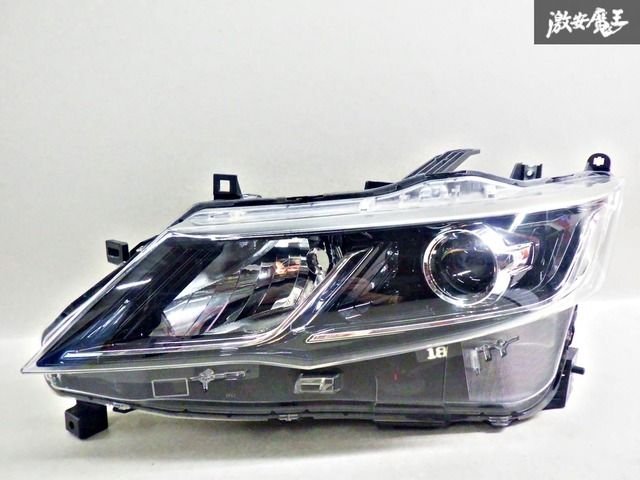 送料無料，大人気 日産 セレナ C27 ヘッドライト 左 助手席側 LED