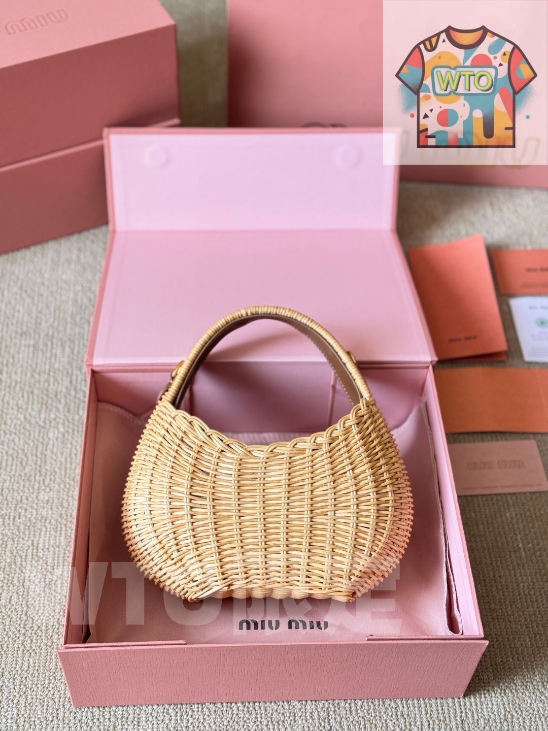 極美品☆MIU MIUバスケットラフィアかごバッグ 2way