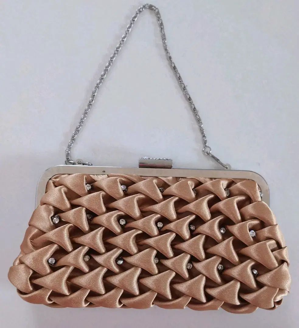 ビーズ ゴールド トン シャーリングチェーン クラッチ バッグ